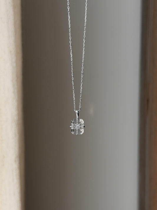 ネックレス レディース 天然水晶 シルバー925 【星の結晶】 スクエア クリスタル 華奢 シンプル 金属アレルギー対応 パワーストーン 浄化 幸運 人気 アクセサリー 誕生日 プレゼント 贈り物
